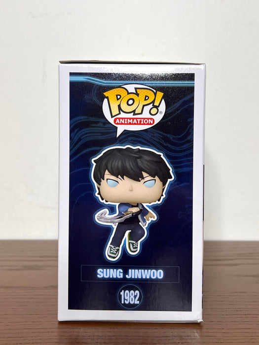 JSA Certified Aleks Le Signature and Quote Solo Leveling Sung Jinwoo Glow CHASE Funko Pop! Vinyl Figure #1982 With Protector