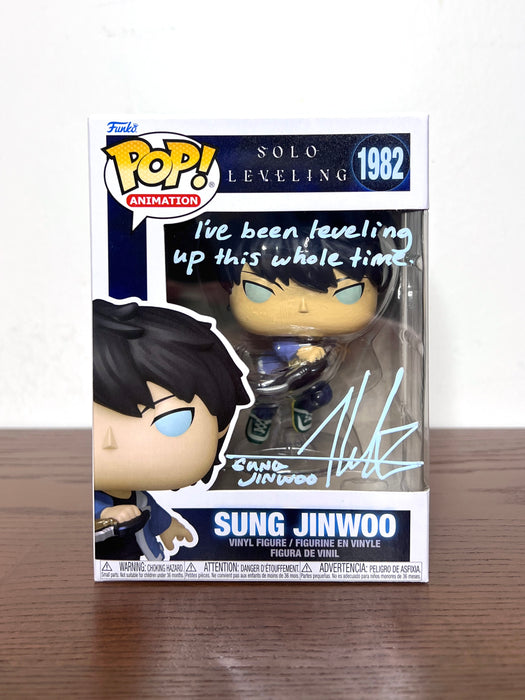 JSA Certified Aleks Le Signature and Quote Solo Leveling Sung Jinwoo Funko Pop! Vinyl Figure #1982 With ProtectorSolo Leveling Sung Jinwoo Pop! Vinyl Figure #1982 Protector Included
